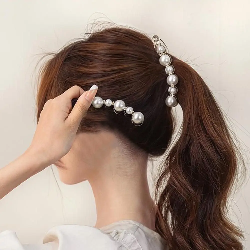 

Trendy Sweet Pearl Hair Claw Crabs Hairpins Temperament Ponytail Holder Korean Hair Clips Women Banana Clips Vertical Clamp