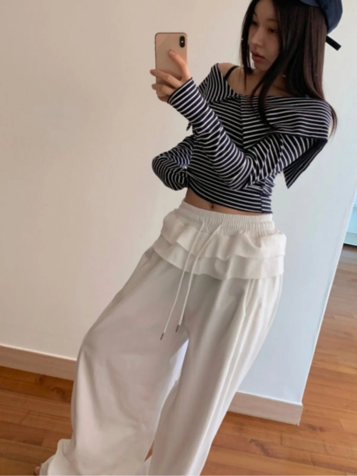 Casual Pleated Women's Pants with Ruffle Waist Dstring Loose Slimming Straight Leg Anti-Aging Floor-Length Sweatpants