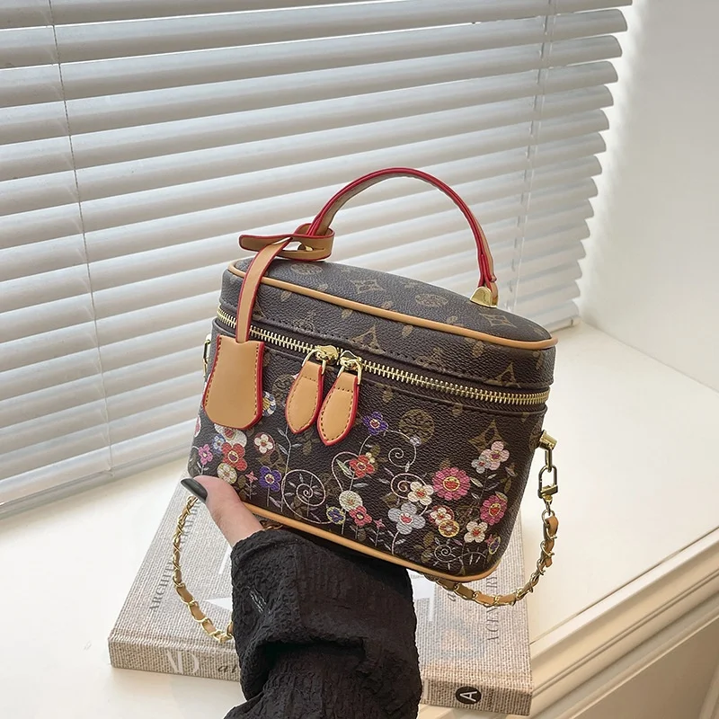 

2024 Простая косметичка с цепочкой для девочек с принтом, женская модная маленькая квадратная сумка через плечо, винтажная сумка на плечо для девочек, сумки