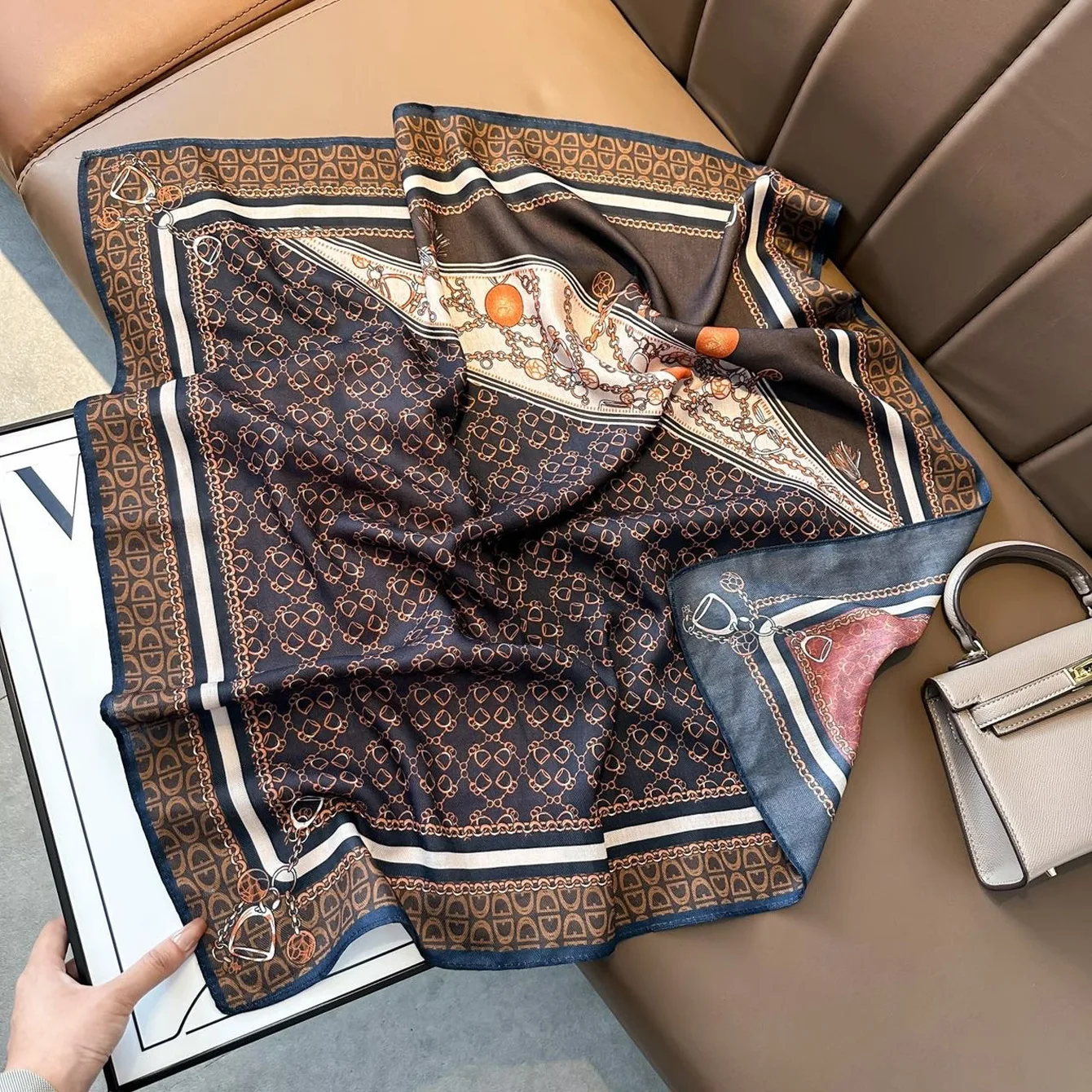 

Simple Retro Double Side Scarf For Women Printed Square Scarf, Travel Beach Scarf Sun protection scarf