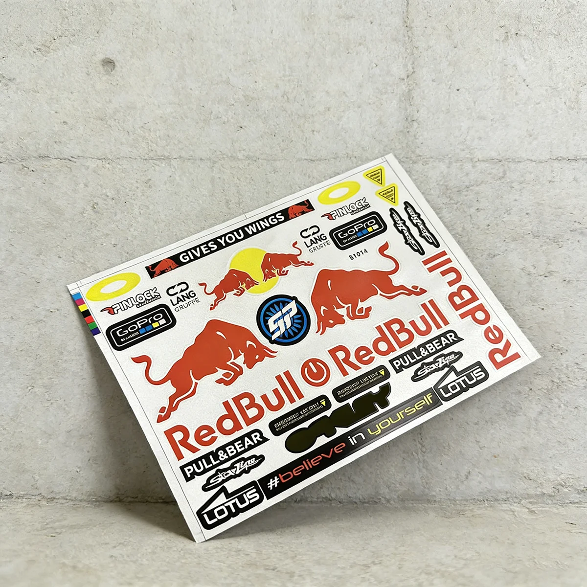 

Universal Reflective Waterproof RED BULL Helmet Sticker Motorcycle Tail Box Decal for Yamaha Honda Suzuki Kawasaki KTM Ducati
