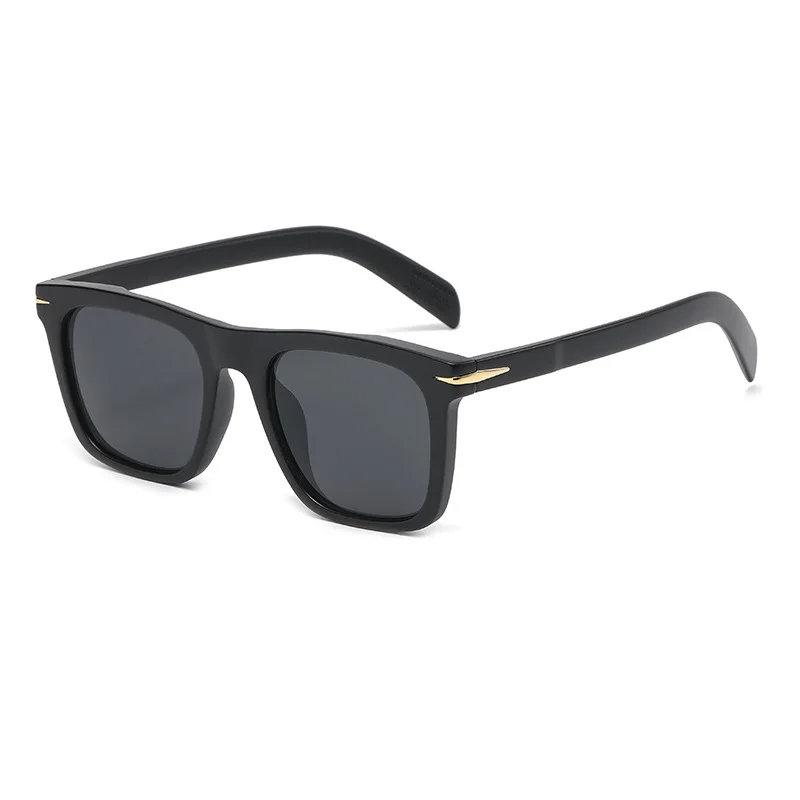 2025 Classic Men's Square Sunglasses Fashion Brand Designer Rivet Retro Women Sun Glasses UV400  Driver Eyewear Oculos De Sol