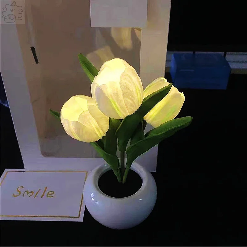 

Tulip Table Lamp LED Bedside Lamp Simulation Flower Bouquet Bedroom Bedside Romantic Atmosphere Light Home Decor