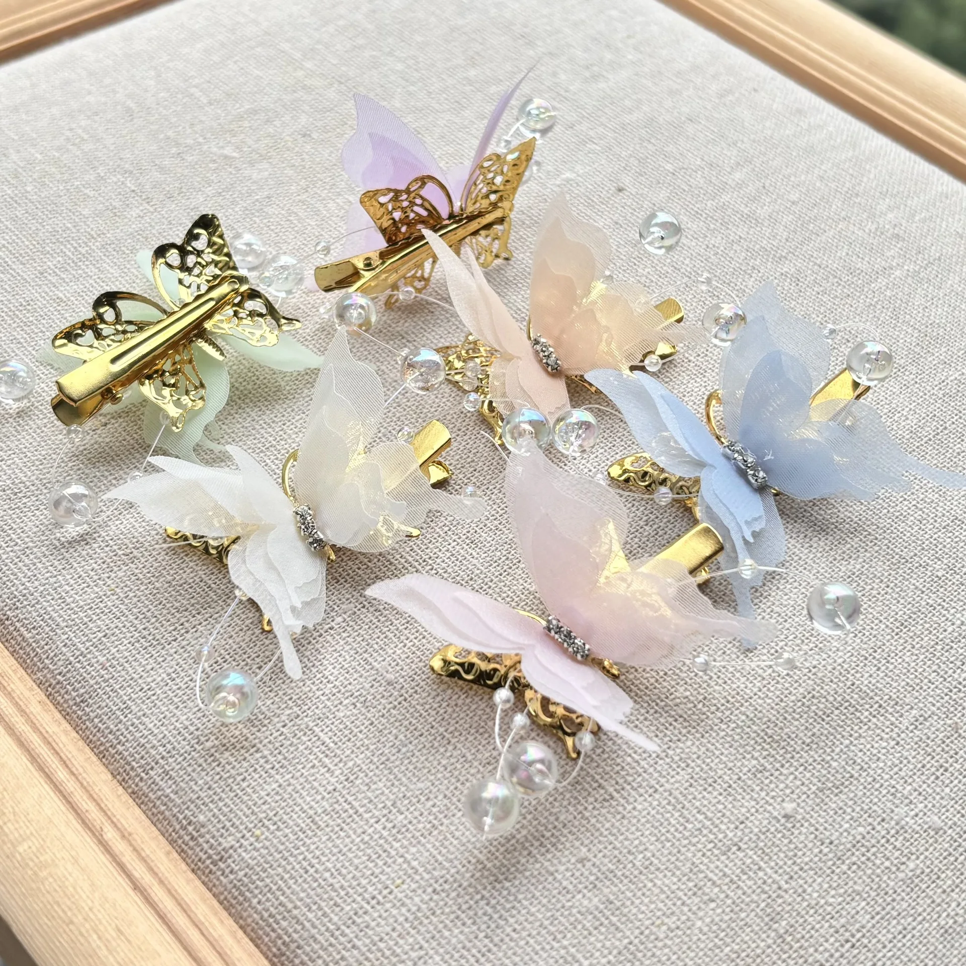 Organza-Schmetterlings-Haarspangen für Frauen, glitzernde Perlen-Haarklammern, Haarschmuck für Abschlussball, Hochzeit, Alltag, Mädchen-Haaraccessoires – Detail 2