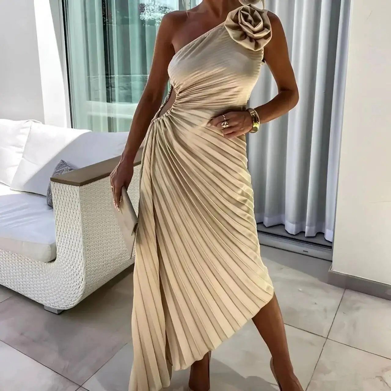 

Sexy Diagonal Collar Sleeveless Waist Party Dress Women Elegant Hollow Out Solid Gown Dress Fashion Flower Decoration Long Dress