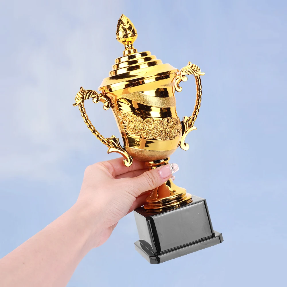 

Gold Plastic Trophy Gold Trophy Cup with Lid Game Match Trophy Rose Pattern Winners Award Trophy for Championships Tournaments