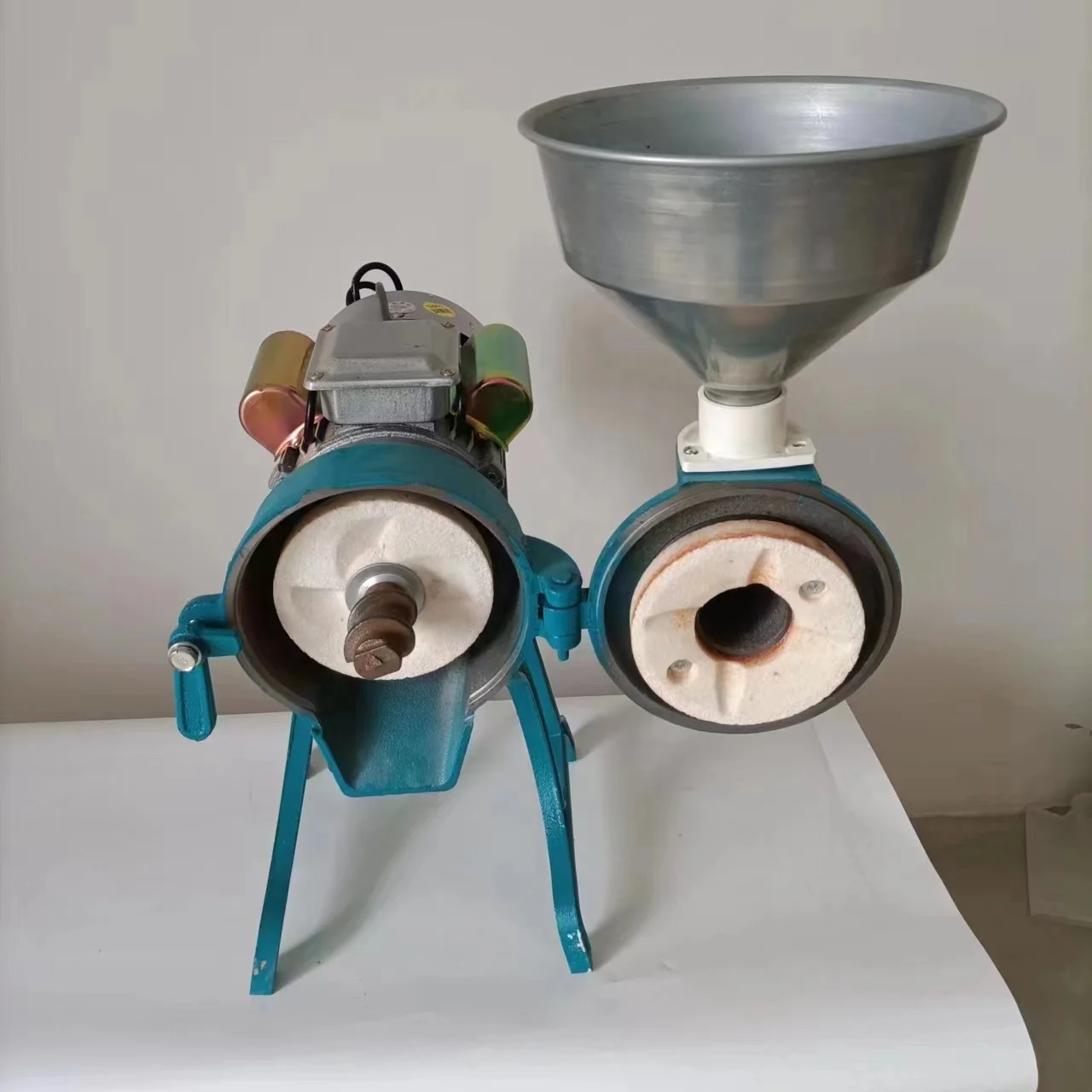 

Wet And Dry Grain And Spice Electric Grain Mill Grinder For Home Use Stainless Machine