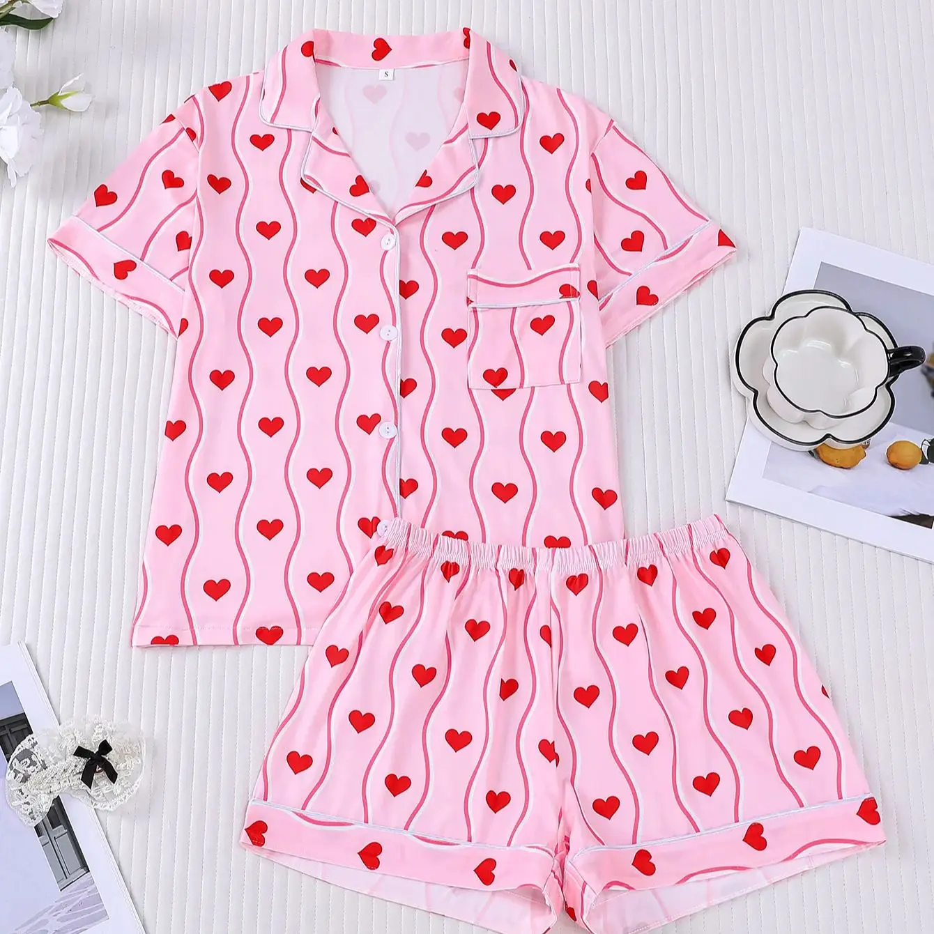 

Женский пижамный комплект с принтом Wave Love, контрастной белой отделкой, коротким рукавом, кардиганом и шортами, приятный для кожи, дышащий, для дома