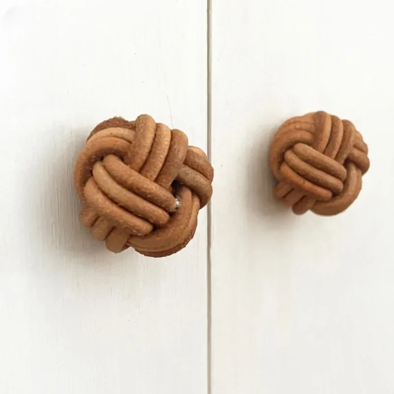 

2PCS Cowhide Knot Kitchen Drawer Cabinet Door Knobs Handles Personalized Single Hole Retro Antique Children's Room Handle