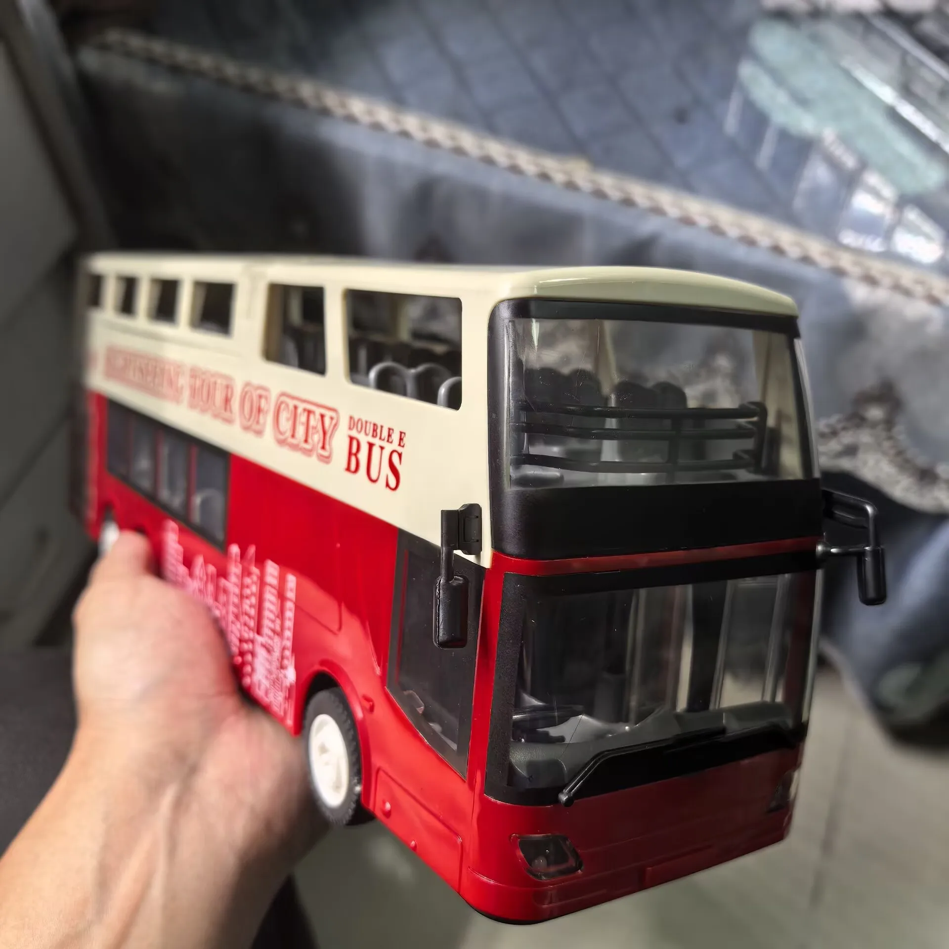 مزدوج E RC E640-003 طبقتين حافلة لمشاهدة معالم المدينة التحكم عن بعد أبواب العمل شاحنة مجسمة لتقوم بها بنفسك هدايا للأولاد #4