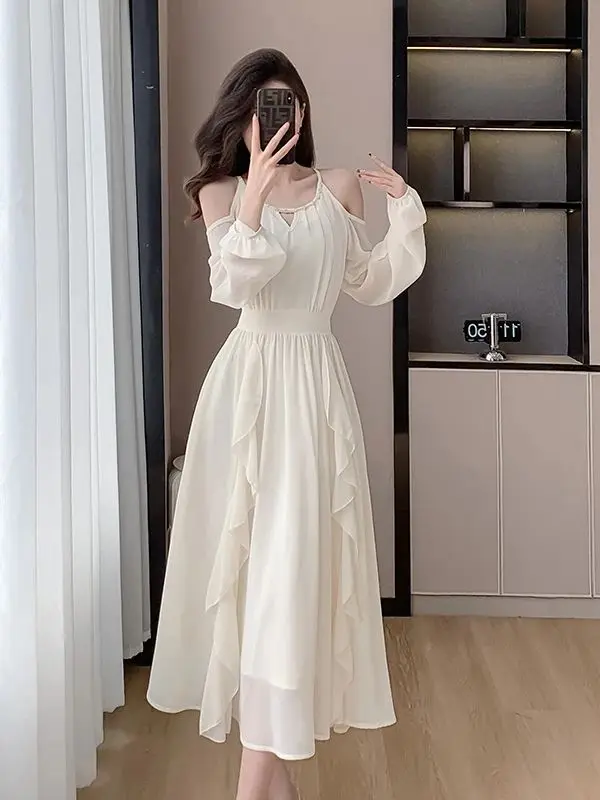 

Ivory white shoulder wavy edge dress with sweet temperament and diamond chain, solid color fairy dress, long sleeved dress