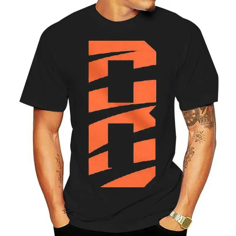 Camiseta de manga corta Black Scale B Tiger (negra) Camiseta gráfica BLVCK para hombre