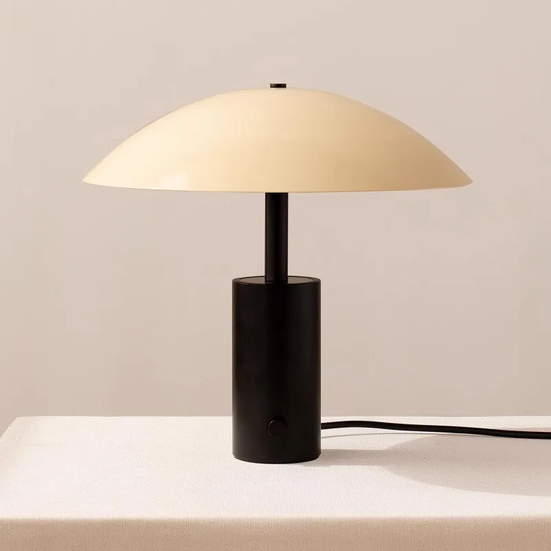 Nordic modern simple bedroom bedside table lamp living room light luxury room desk decoration table lamp
