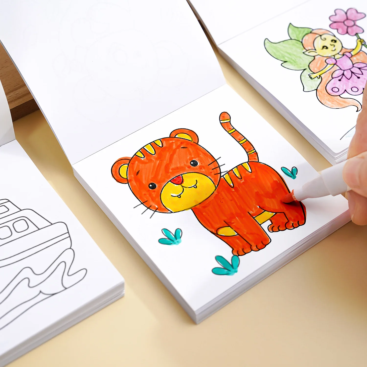 

Mini Coloring Book Drawing Kid Animal Food Color Markers Pen Painting Creative Handheld Doodle Book Portable