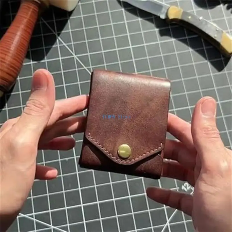 D0UD Classical PU Leather Card Holder for Men with Secure Closure Compact Wallet