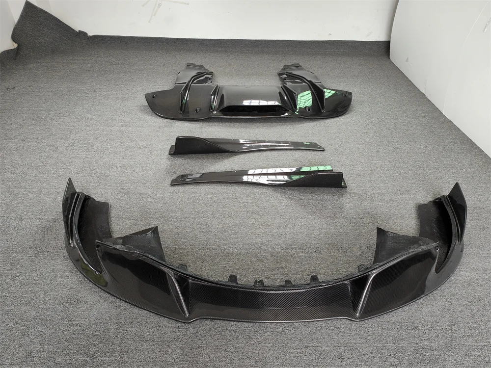 V-shaped Body Kit for McLaren 720s Carbon Fiber Body Kit Fiber Front and Rear Lip Diffuser Side Guard