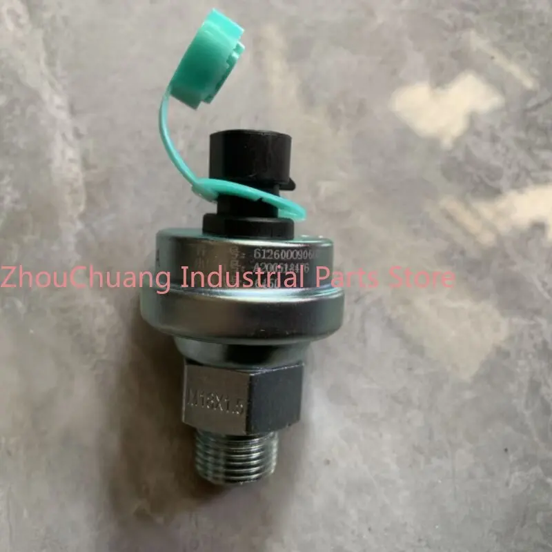Engine parts oil pressure temperature sensor 612600090667