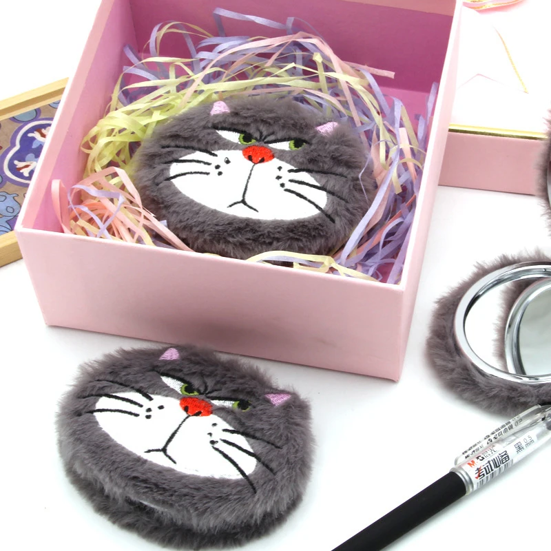 Kawaii Anime Schattige Kat Pluche Spiegel Creatieve Kleine Prachtige Pluche Dubbelzijdig Opvouwbare Draagbare Make-Up Spiegel Meisjes Cadeau