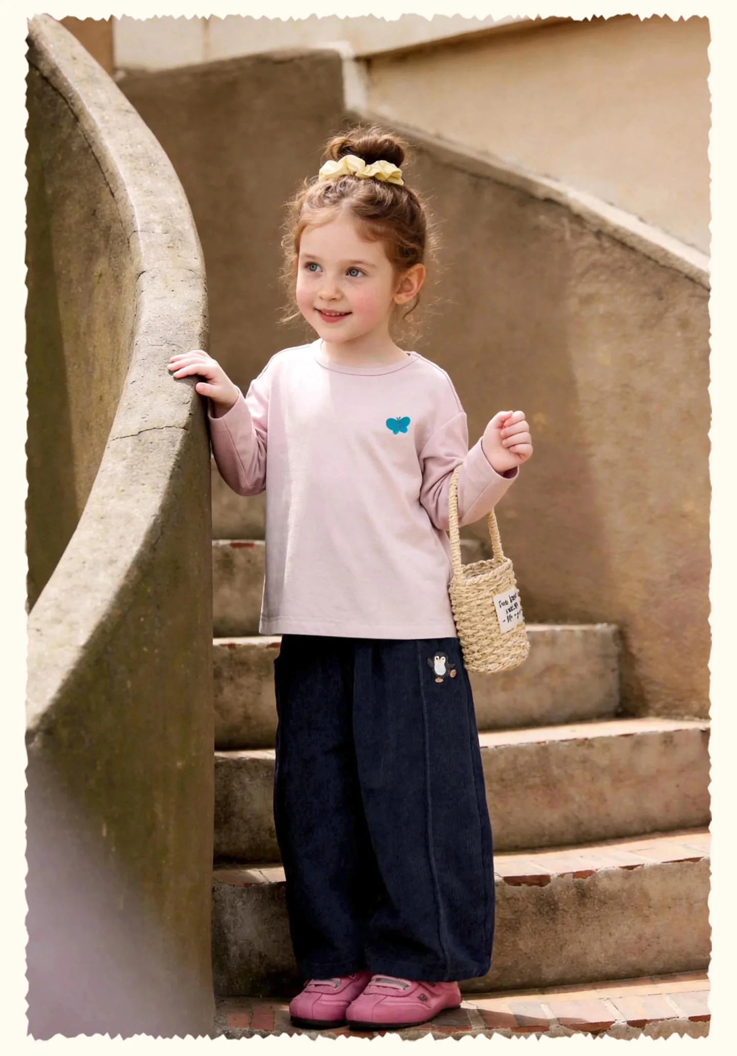 Amila 2026 Herbst Neue Kinder-Freizeithose mit seitlicher Pinguin-Verzierung Vintage Niedliche Atmosphäre Vielseitige Hose – Detail 29
