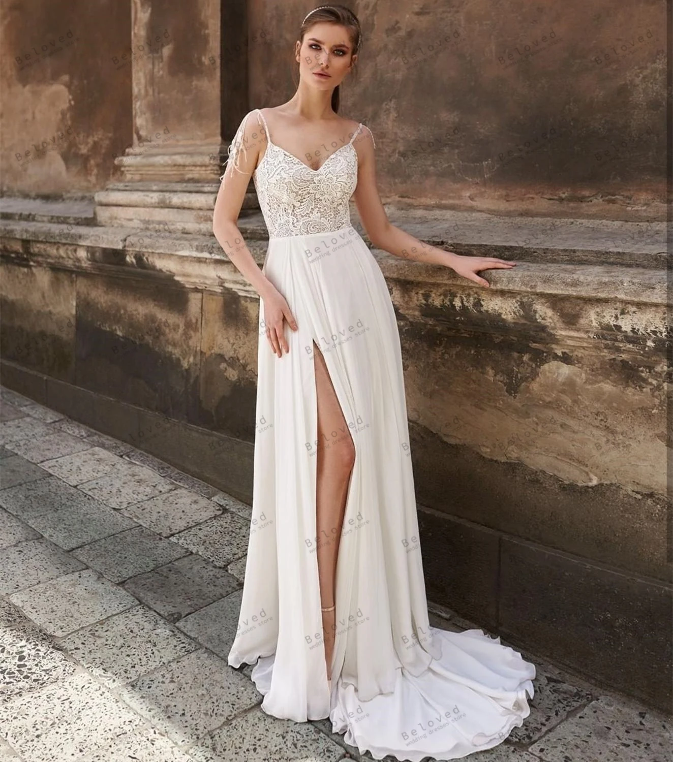 Elegant Wedding Dresses A-Line Chiffon Bridal Gowns Spaghetti Straps Feather Decorate Sexy High Slit Vintage Vestidos De Novia