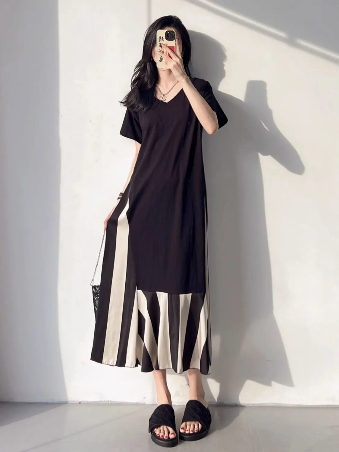 Summer New Women's V-neck Dress with Loose Patchwork and Contrasting Color Casual T-shirt A-line Skirt