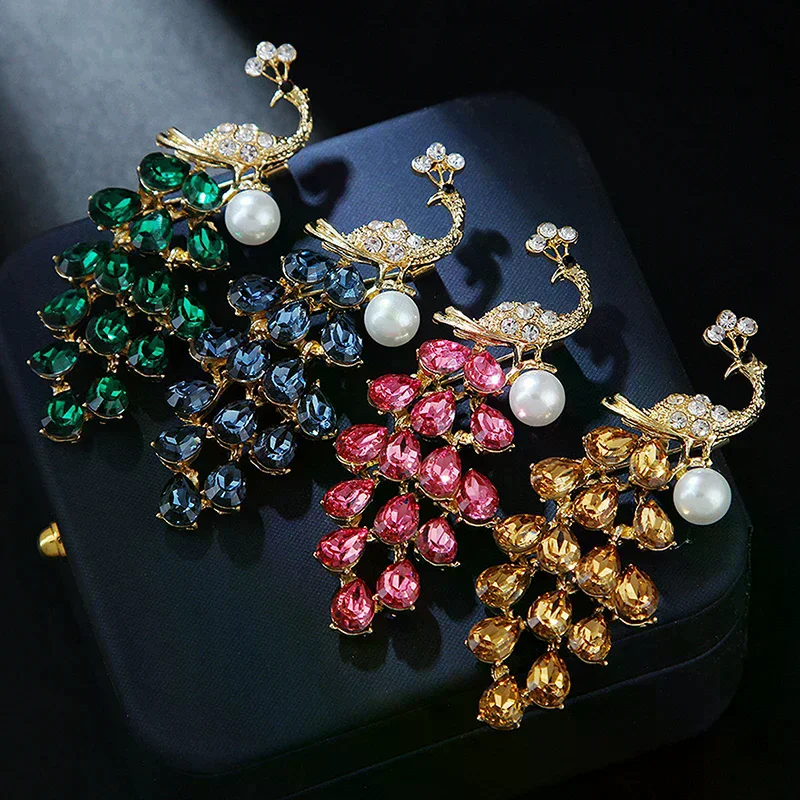 Fashion Crystal Pearl Peacock Brooches For Women Clothing Coat Party Accessories Gifts