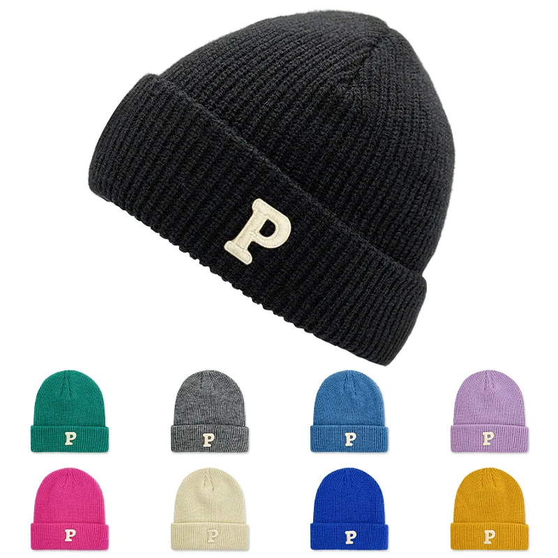Unisex-Beanie-Mütze, Sport-Buchstabe P, bestickt, vielseitige warme Strickmütze für Herbst und Winter, geeignet für Reisen, Reiten, Outdoor