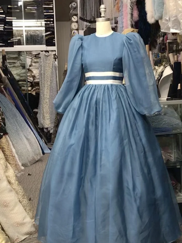 فستان فتاة الزهور باللون الأزرق الداكن مخصص لحفلات الزفاف من التول وحزام عالي الخصر للأطفال وحفلات أعياد الميلاد الأولى