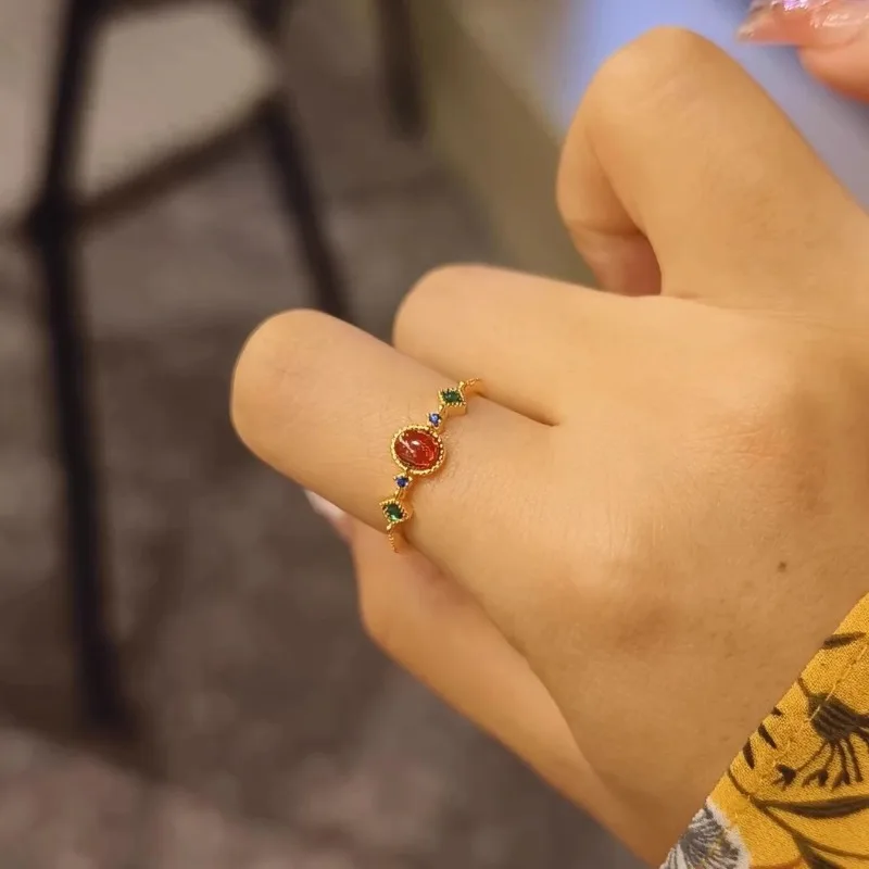 Xiaohongshu نفس الرجعية الخفيفة الفاخرة افتتاح هندسية حلقة جديدة النمط الصيني المتخصصة الأزياء الراقية المجوهرات