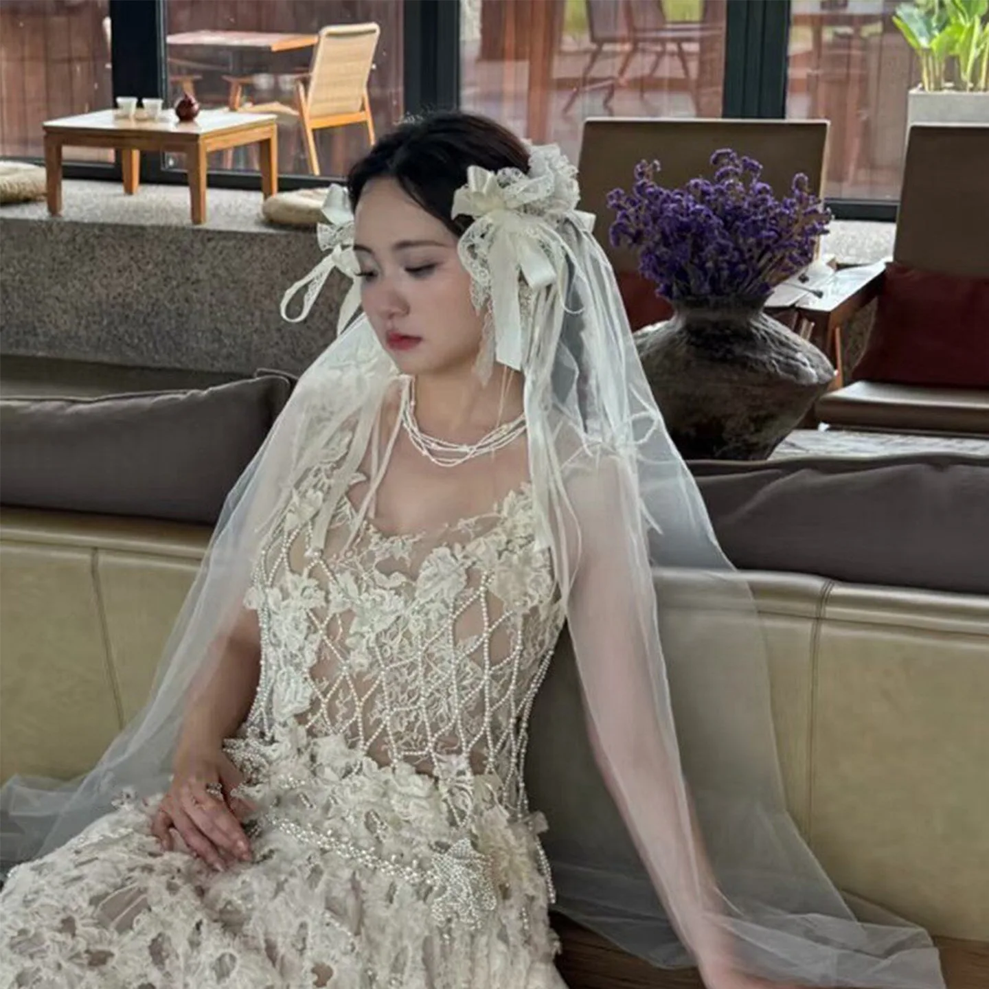 French retro chic high-end lace-trimmed bow headband veil hair accessories for photoshoots  and bridal headpieces