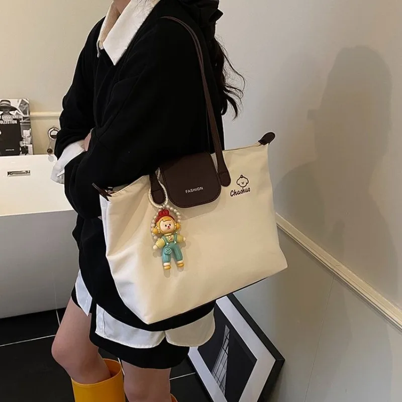 

Vintage Chic Diaper Bag Women's Elegant Crossbody Handbag Luxury Designer Tote Minimalist Leather For The Modern Mother