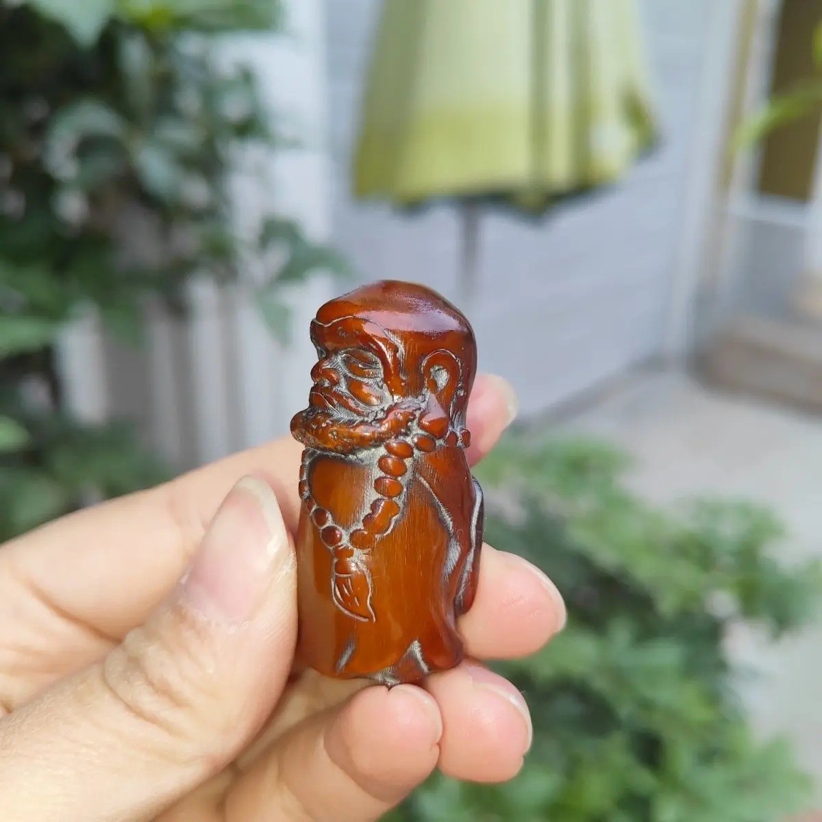 Ox horn Carved Bodhidharma Patriarch  Statue Ornaments Craft Gift