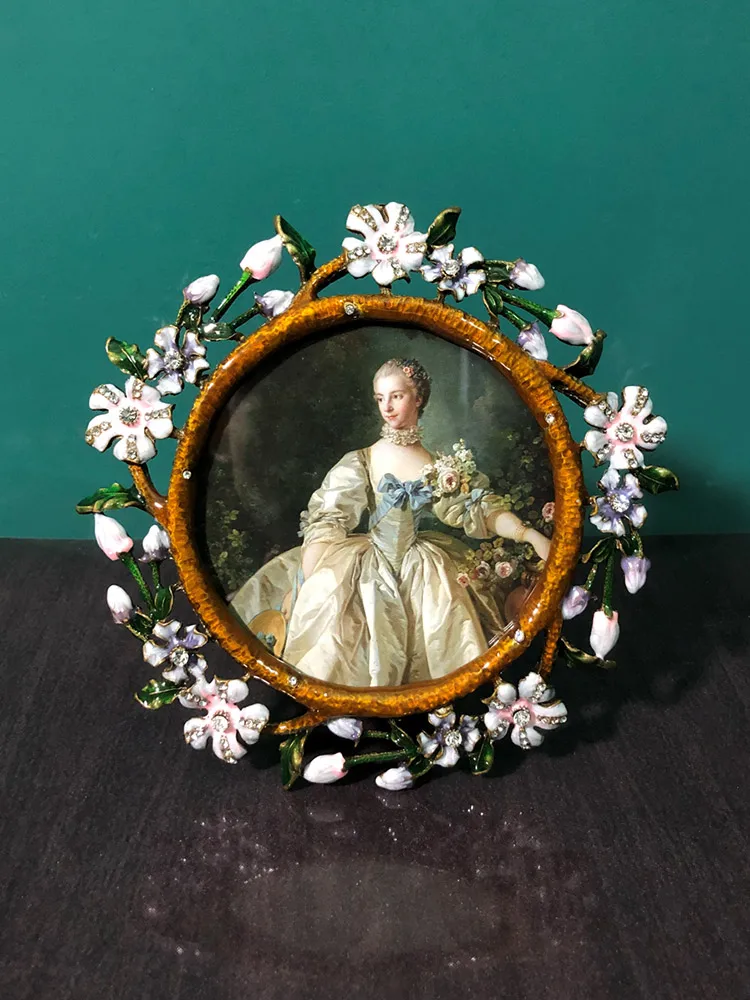 

Photo frame light luxury American European bedroom 4 inch baby children's photo metal table ornament holiday birthday gift
