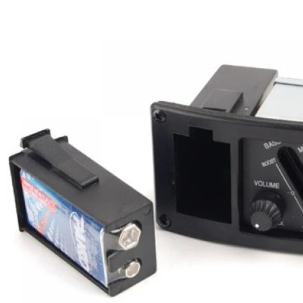 طقم إلكترونيات الجيتار الصوتي باللون الأسود Eq-7545R مكون من 4 نطاقات Eq Preamp مع التحكم في مستوى الصوت تحت لاقط السرج جاهز