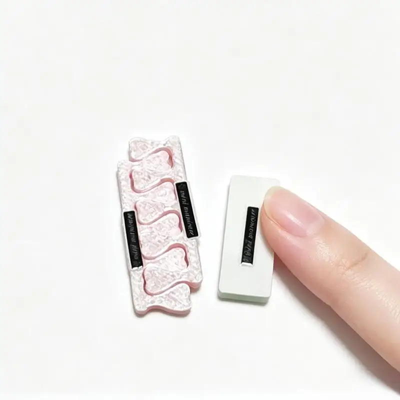 【M】Mini Dollhouse Manicure Tool Set Accessories Perfect For Pretend Play Doll House Decoration Collection
