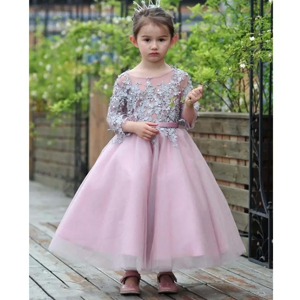 

Flower Girl Dresses Cute Fluffy First Communion Dresses Applique Three Quarter Sleeve O-neck Girls Pageant Gowns For Wedding