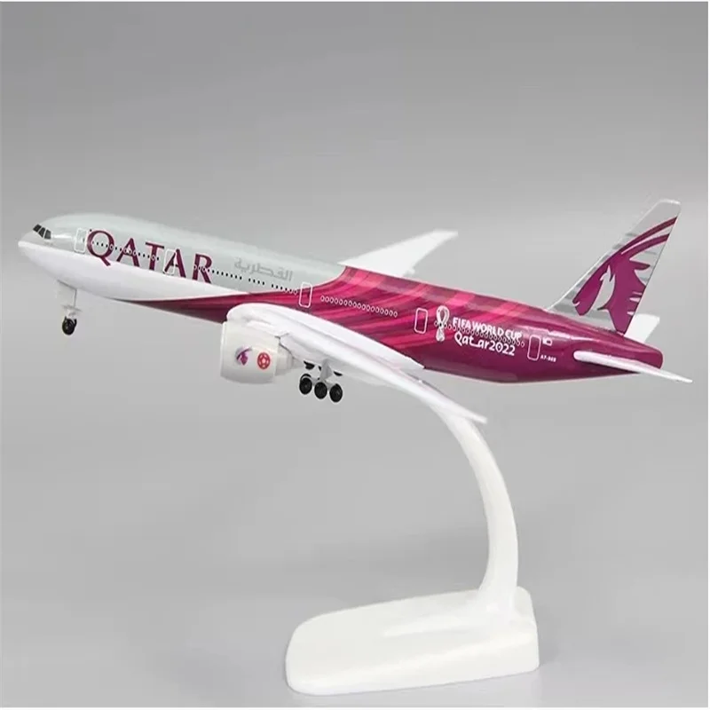 20cm Airplanes Qatar Airways Boeing B777 Plane Models  Alloy Material With Landing Gear Wheels Diecast Model Kits Gift Display