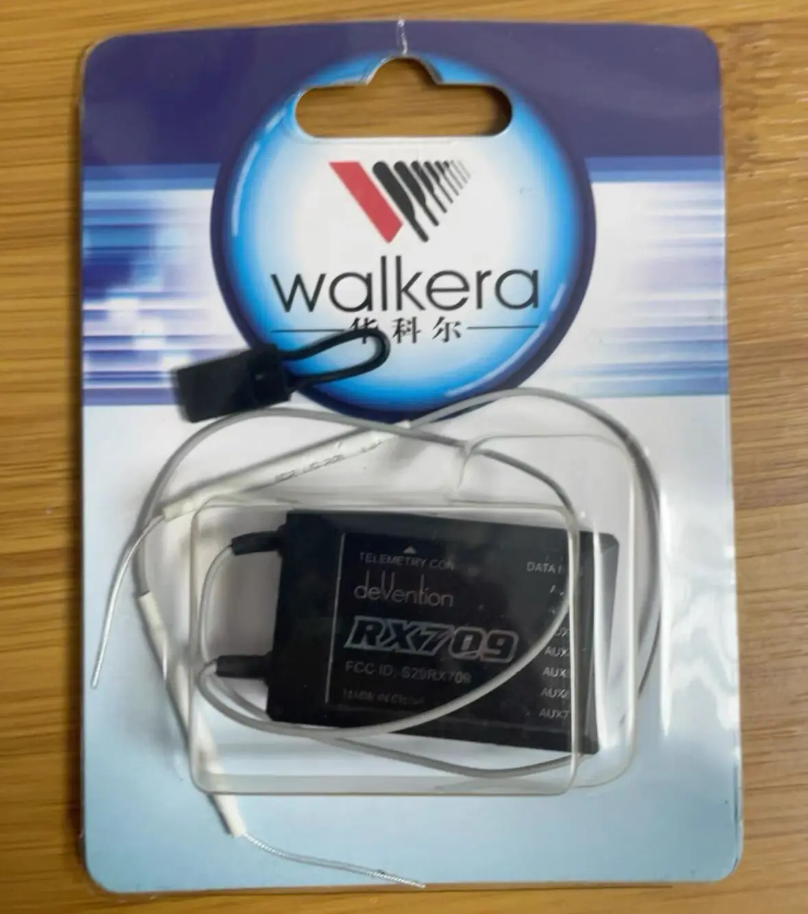 

Walkera DEVO-RX707 RX709 2.4GHz 7-Channel Receiver w/Telemetry one Data Bus port and 7 AUX ports