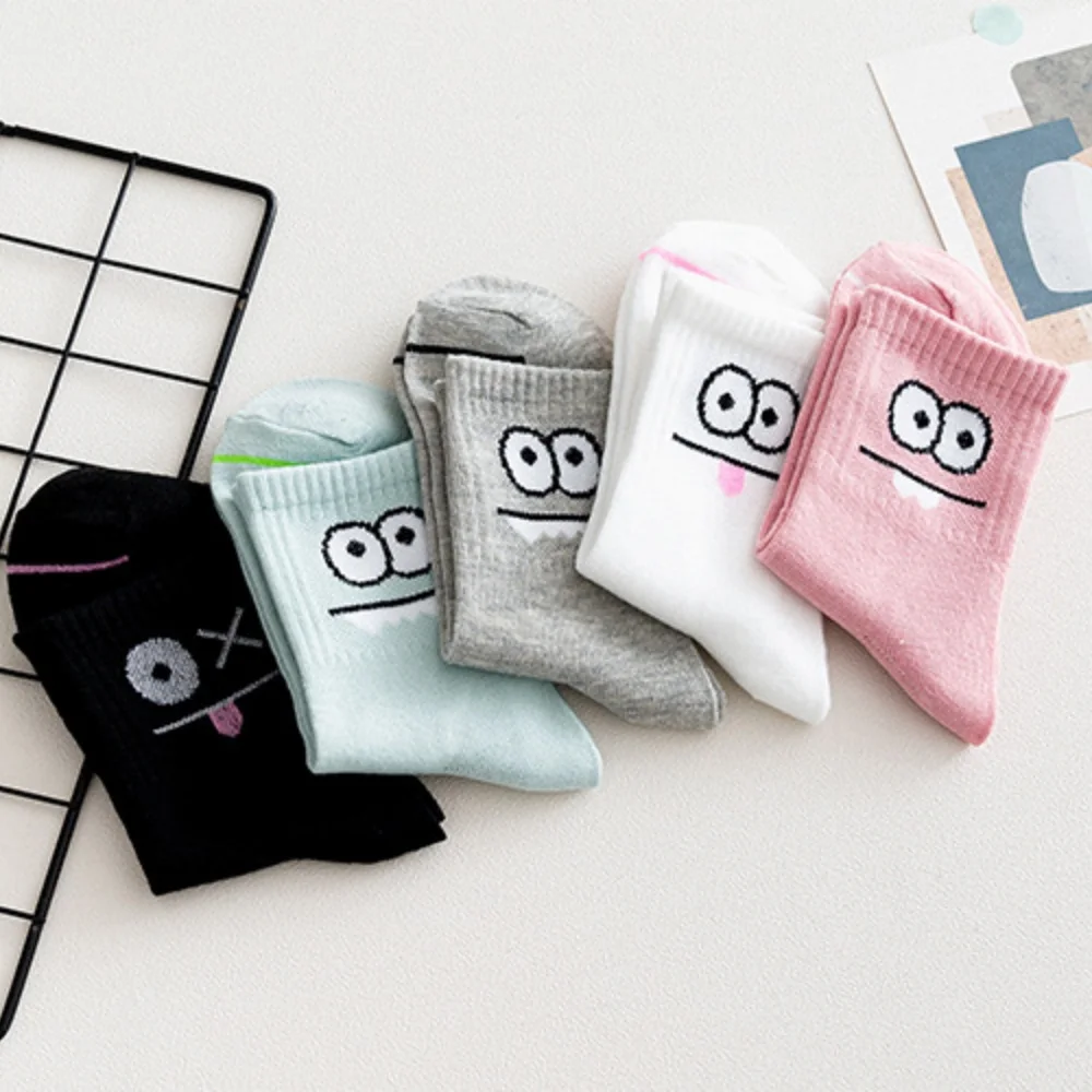 5足のキュートな表情プリントソックス、快適で面白いオールマッチミッドチューブソックス、女性用ストッキング＆ホsiery