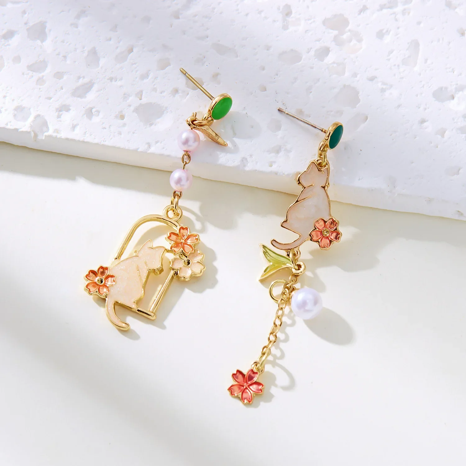 Cute Cat Flower Wreath Earrings Unique Asymmetric Design for Women's New Chinese Style and Countryside Sweet and Fresh for Summe