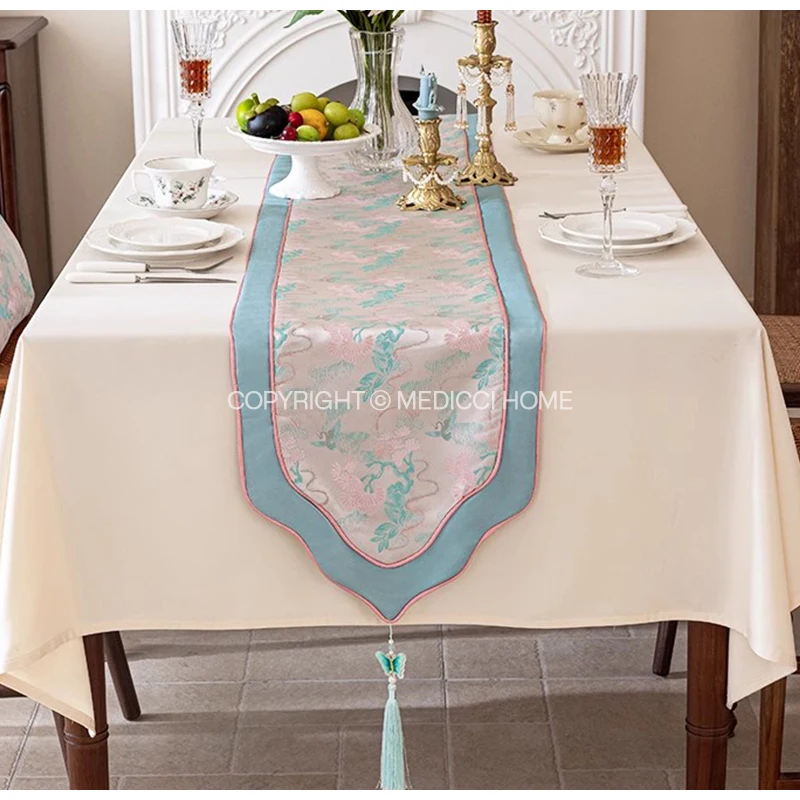Medicci Home Chinoiserie Retro Style Table Runner Crane Bird Flowers Jacquard Dresser Scarf Dining Room Tabletop Decor Pink Blue