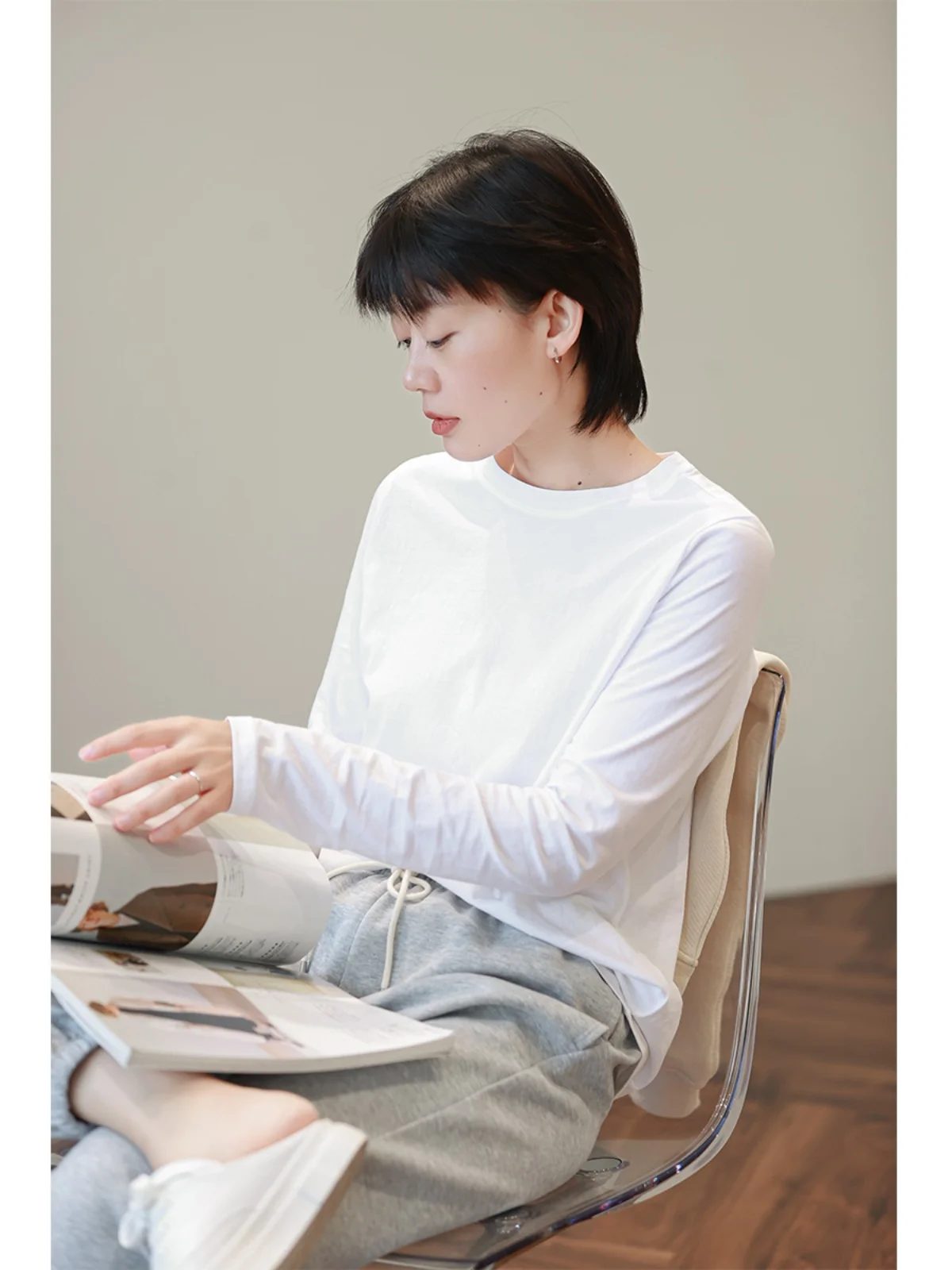 

Waed Long Staple Cotton Casual White round Ne Long Sve T-irt Women's Autumn New Full Cotton Base irt Body Tee