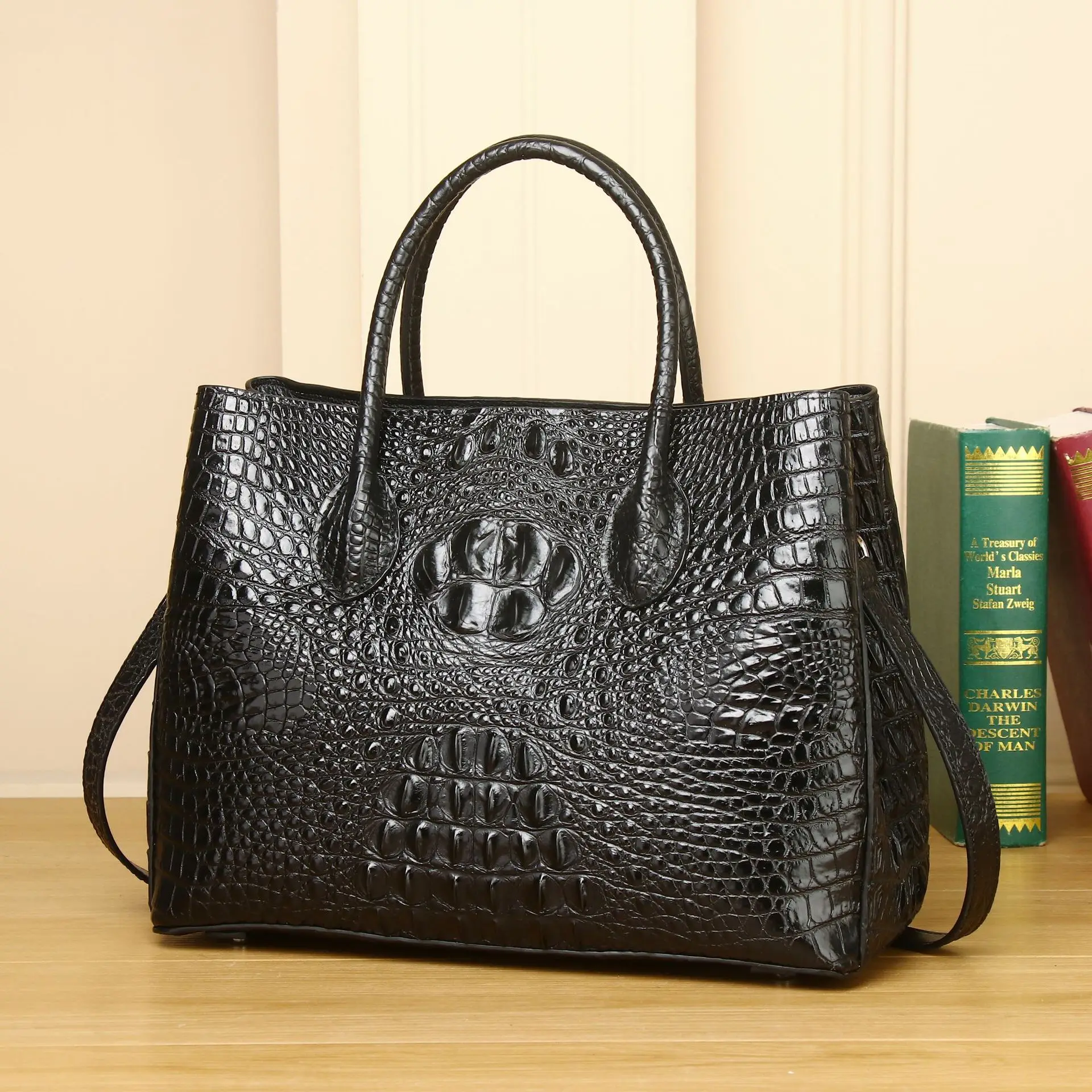 Classic crocodile-pattern tote bag - Large capacity handbag for women, single shoulder strap, crossbody style, women's bag