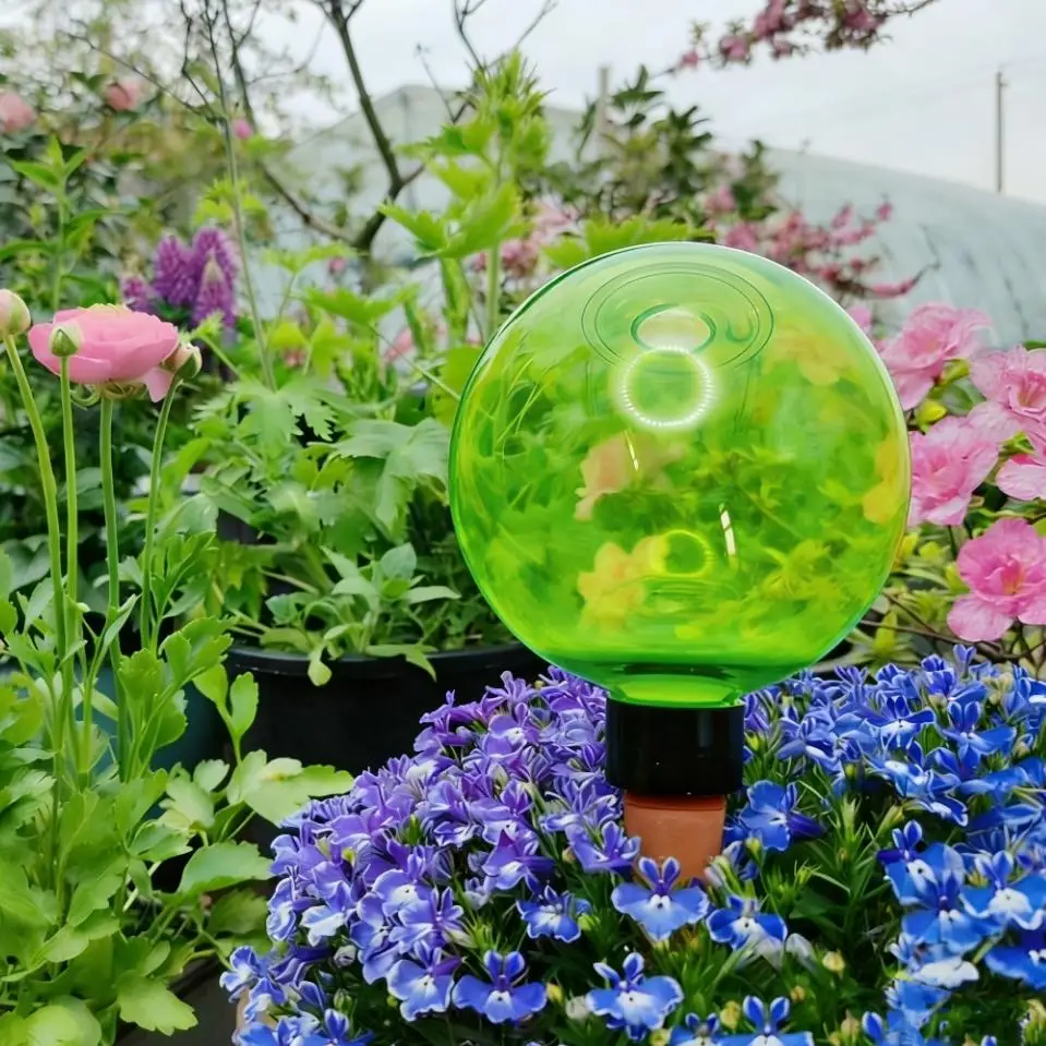 3pcs Large Plant Self Watering Globes Plastic Water Bulbs Self Watering Planter Watering Plant Devices System