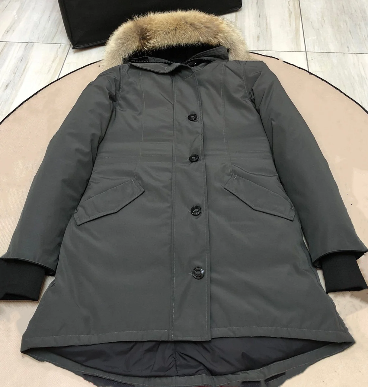 Winter warmer Mantel Damen Daunenjacke Langer Stil Berühmter Designer Parka der Luxusmarke Goose hochwertige Cusual-Jacke