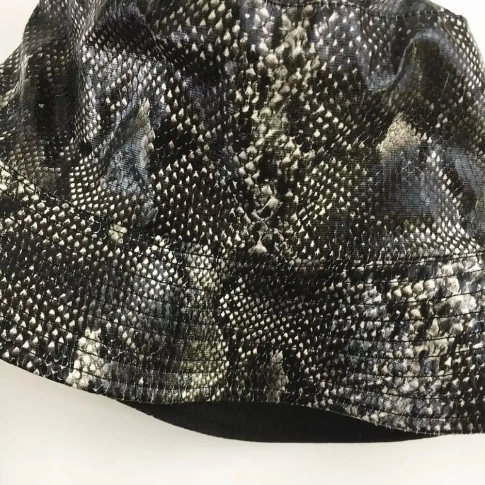 Fashion Both Sides Print Bucket Hat Outdoor Design Travel Style Fisherman Hat Snake Print Hat for Spring Summer