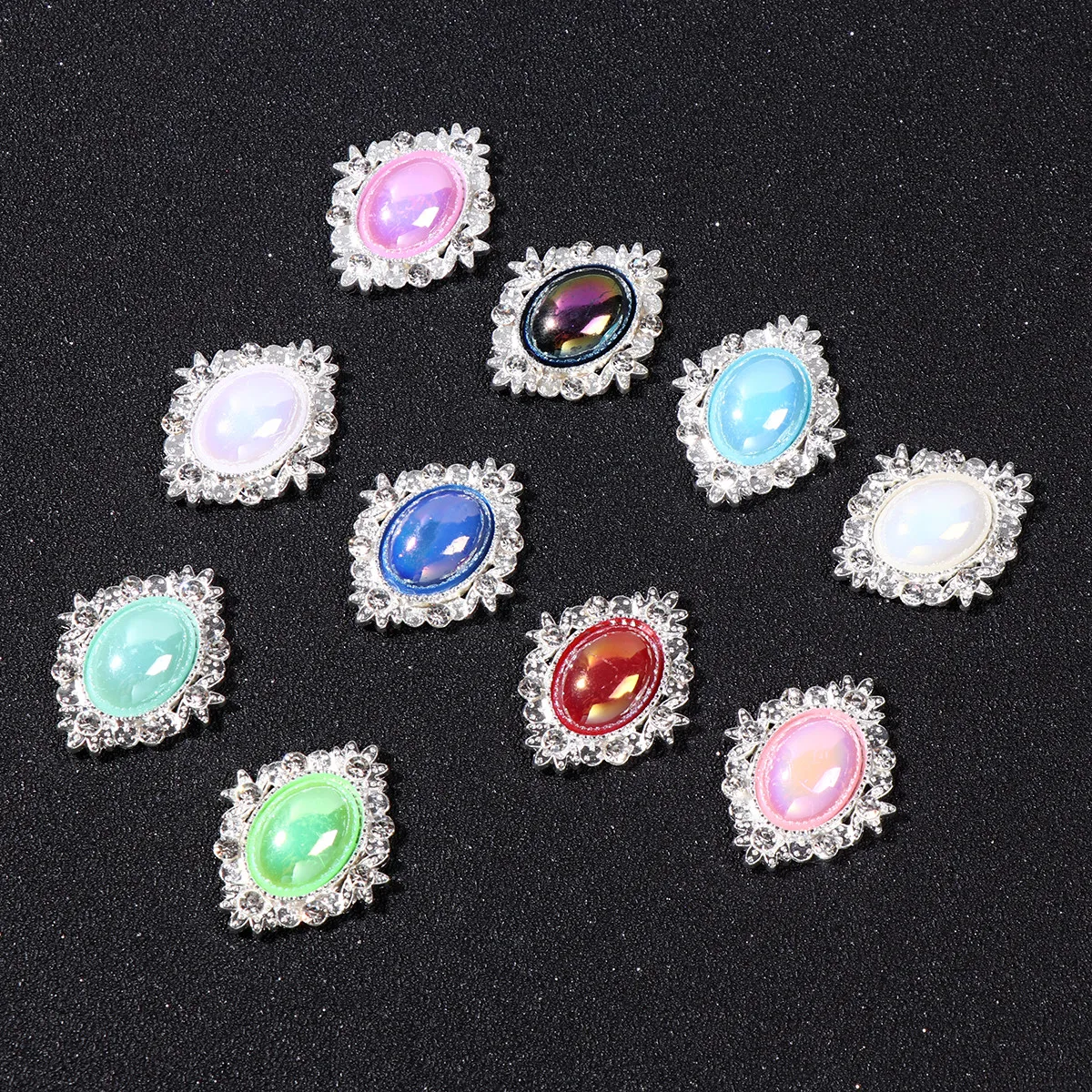 Kit de 10 piezas para la creación de joyas de aleación con perlas brillantes, set de adornos DIY para mujer, suministros de manualidades de moda, decoración para pendientes y colgantes.