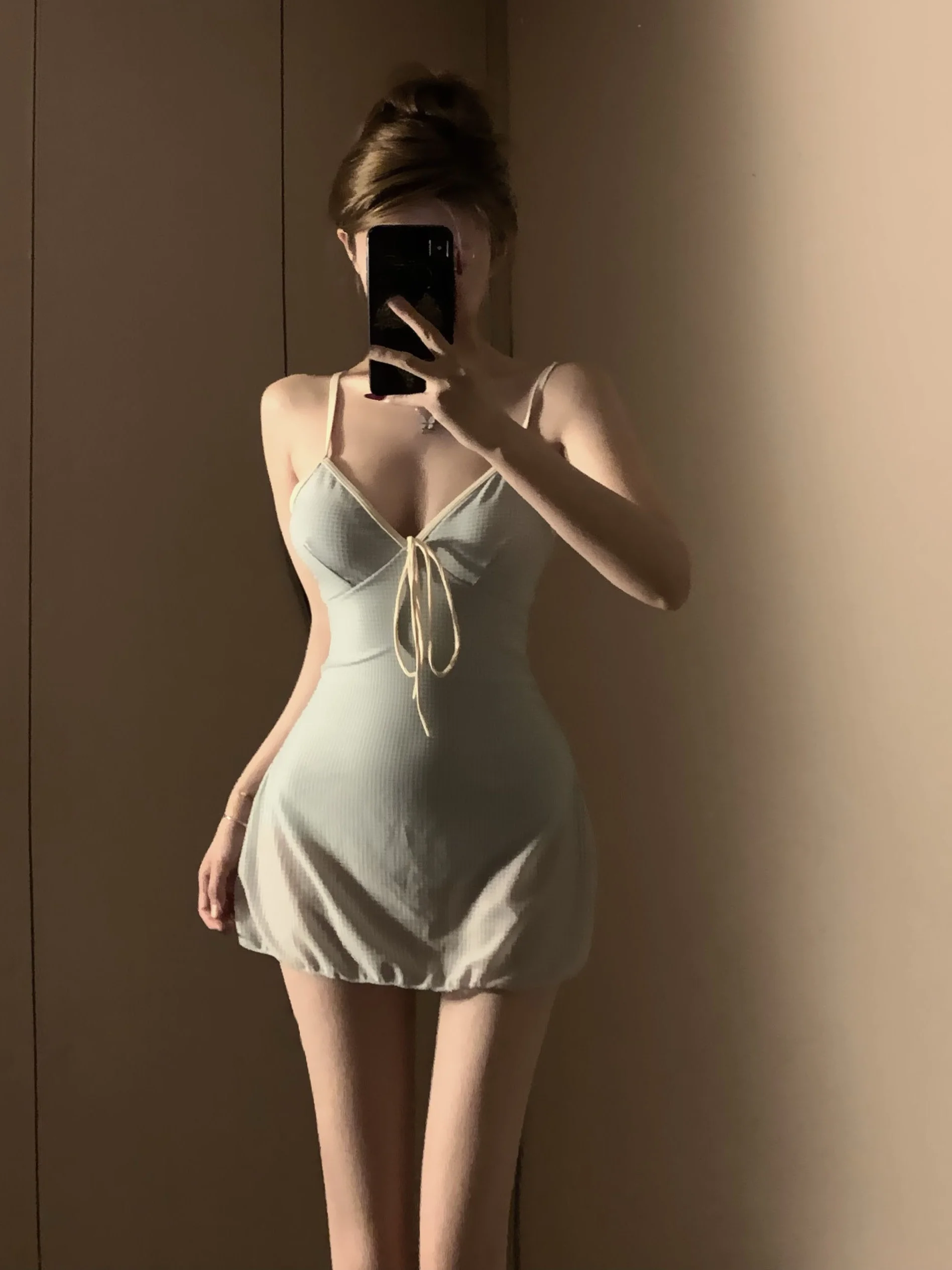 

Новый корейский купальник для женщин: сексуальный, облегающий, для отдыха на островах и термальных источников, с V-образным вырезом, без рукавов