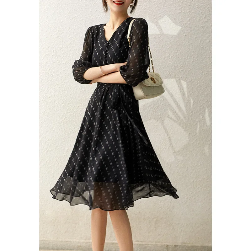 Mulberry Silk Dotted Fragmented Flower Dress High End Silk Dress 2025 Summer Women's New Mid Length Black Dress French Style