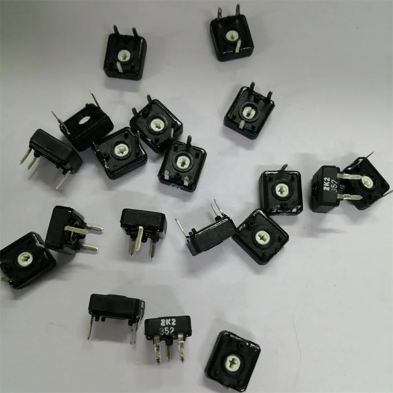 

20 шт./лот CB10LV222M DT04-2P-CE02 DT06-2S IMSA-9491S-16A MG 640352 -5 1844210 0462-201-2031